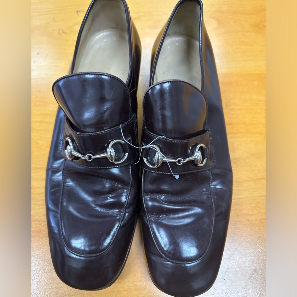 Gucci Men’s loafer Sz 11D brown with buckle